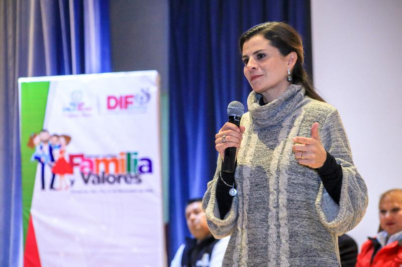 Inaugura SEDIF Segundo Congreso Familia y Valores