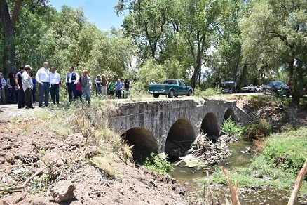 -Antonio Aceves Sánchez visitó la comunidad de La Labor donde dieron inicio las labores de desazolve