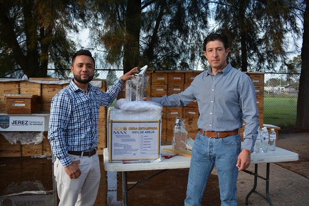 GOBIERNO MUNICIPAL DE JEREZ ENTREGA APOYOS A PRODUCTORES DE MIEL